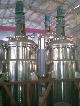 蒸汽加熱反應(yīng)釜、導(dǎo)熱油循環(huán)加熱反應(yīng)釜 