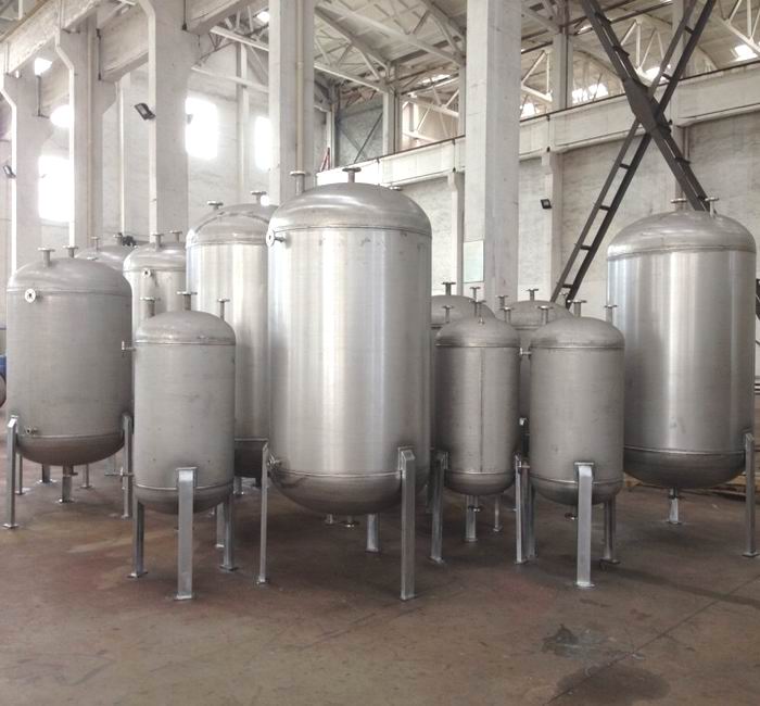 不銹鋼高位槽、真空緩沖罐、不銹鋼滴加罐、不銹鋼計(jì)量罐
